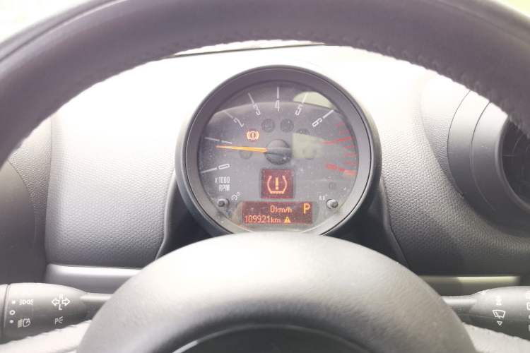 Used MINI Countryman 2014 1.6T COOPER ALL4 Fun Instrument Cluster