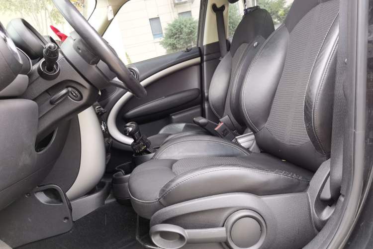 Used MINI Countryman 2014 1.6T COOPER ALL4 Fun Left Front Seat