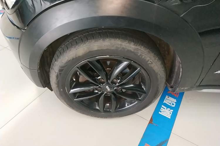 Used MINI Countryman 2014 1.6T COOPER ALL4 Excitement Left Front Wheel Hub