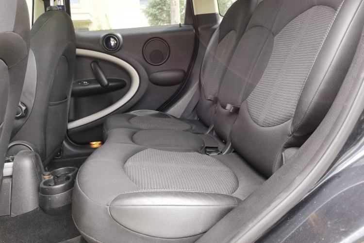 Used MINI Countryman 2014 1.6T COOPER ALL4 Fun Left Rear Seat