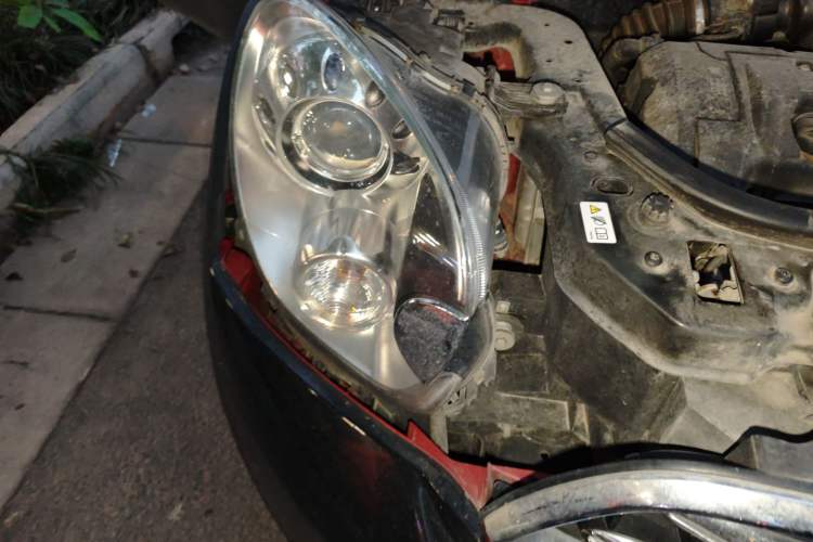 Used MINI Countryman 2014 1.6L COOPER Excitement Right Front Headlight