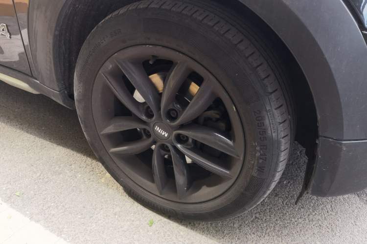 Used MINI Countryman 2014 1.6T COOPER ALL4 Fun Right Front Wheel Hub