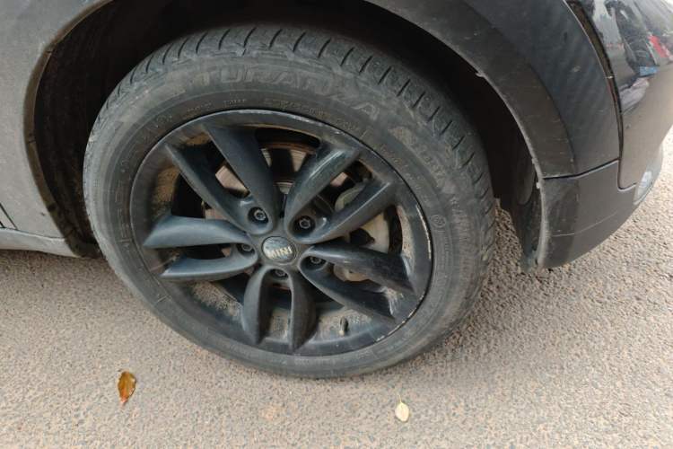 Used MINI Countryman 2014 1.6L COOPER Excitement Right Front Wheel Hub
