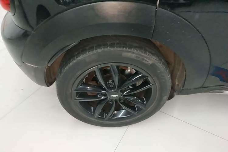 Used MINI Countryman 2014 1.6T COOPER ALL4 Excitement Right Rear Wheel Hub