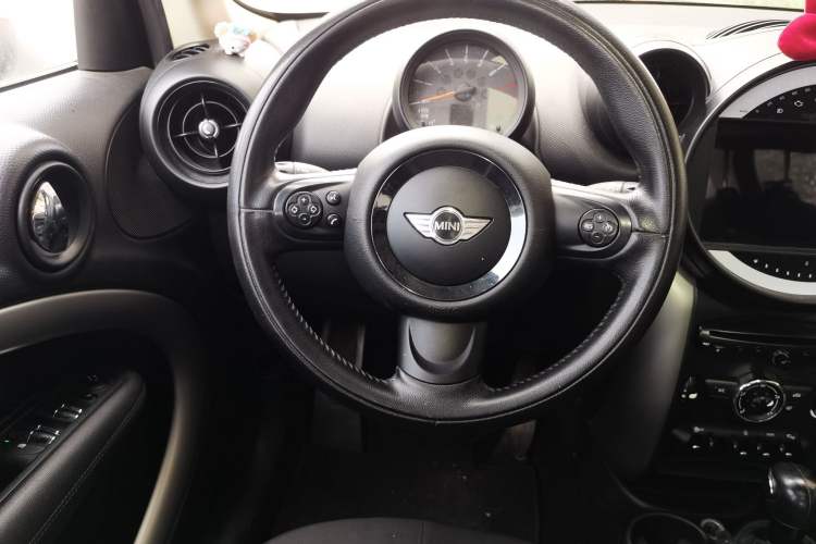 Used MINI Countryman 2014 1.6T COOPER ALL4 Fun Steering Wheel