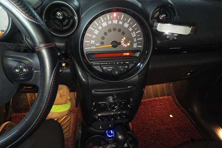 Used MINI Countryman 2014 1.6T COOPER ALL4 Fun Audio And AC Panel