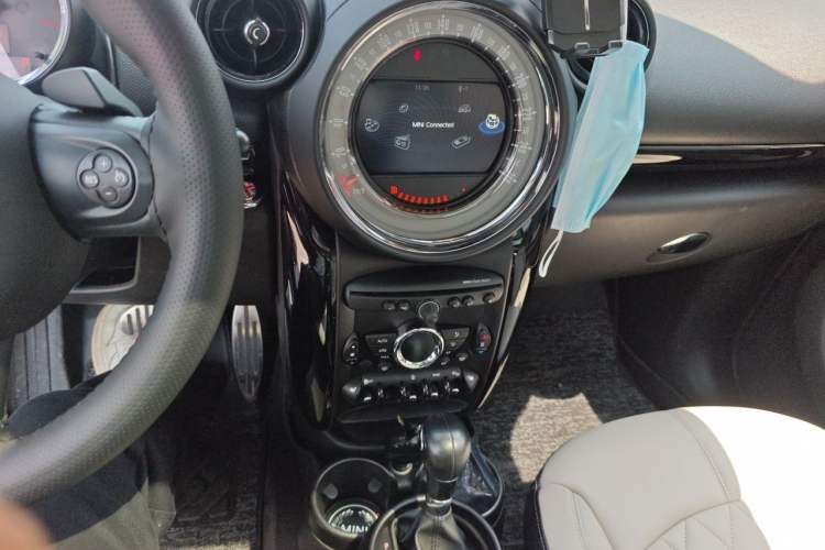 Used MINI Countryman 2014 1.6T COOPER S ALL4 Audio And AC Panel