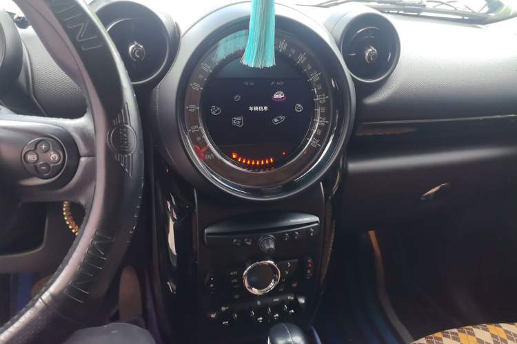 Used MINI Countryman 2014 1.6T COOPER S Audio And AC Panel
