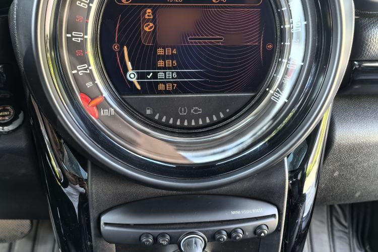 Used MINI Countryman 2014 1.6L COOPER Excitement Audio And AC Panel