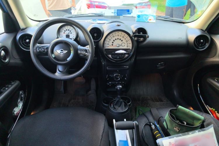Used MINI Countryman 2014 1.6L COOPER Fun Center Console