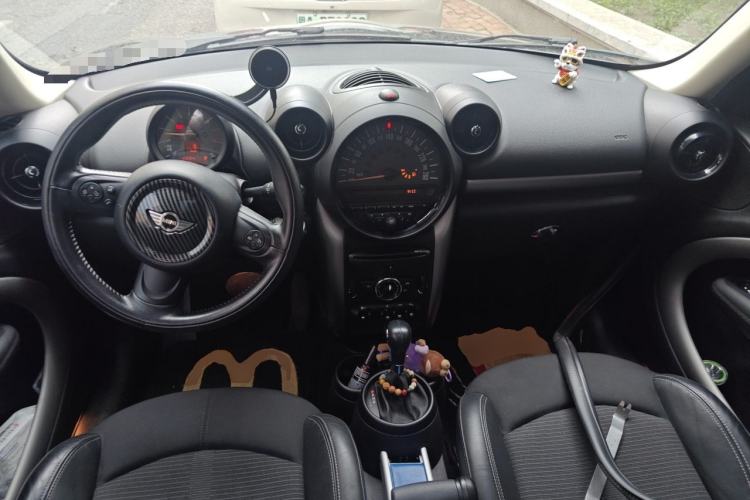 Used MINI Countryman 2014 1.6L COOPER Fun Center Console