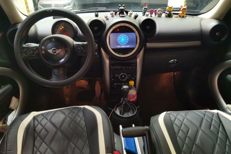 Used MINI Countryman 2014 1.6T COOPER ALL4 Fun Center Console