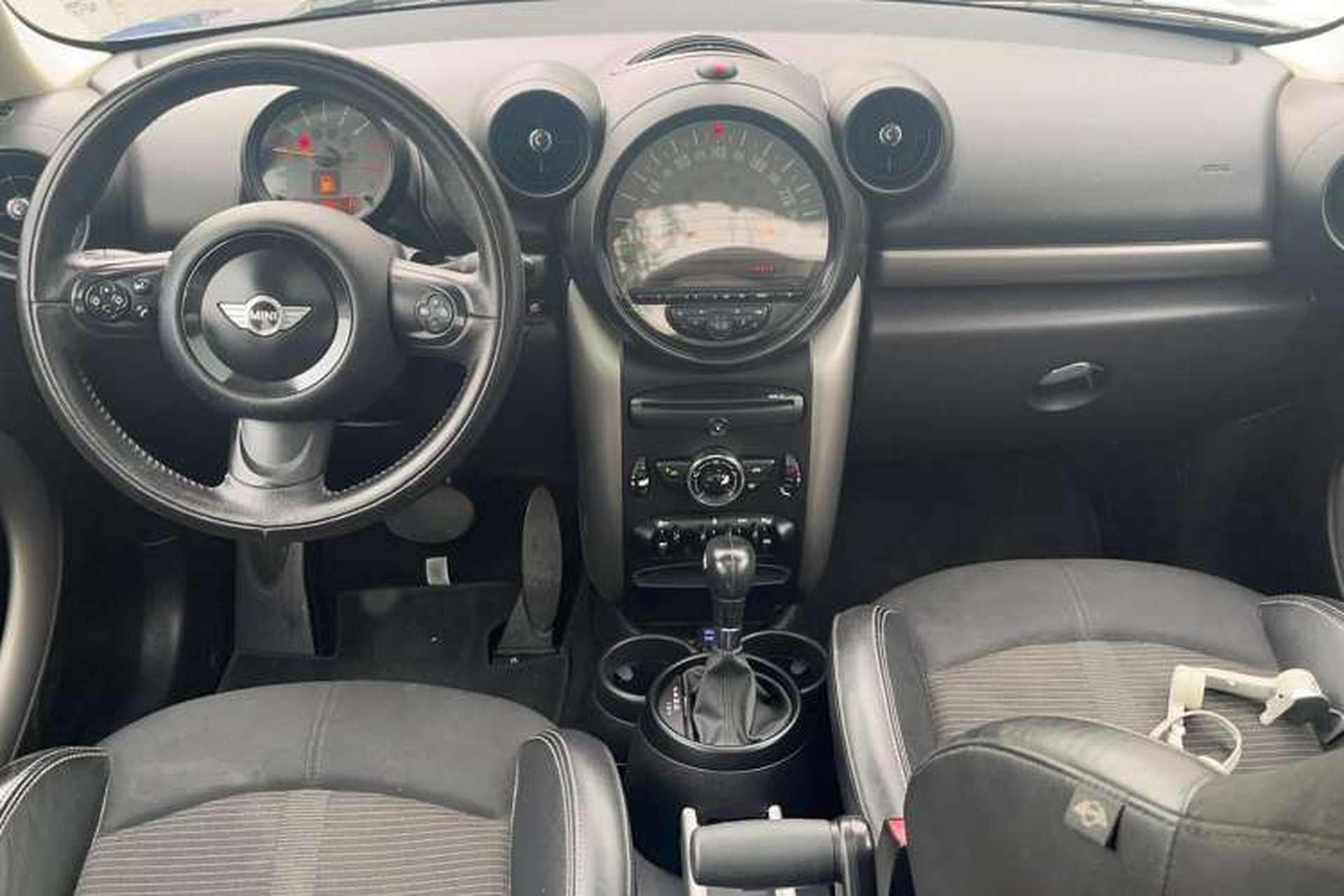 Used MINI Countryman 2014 1.6L COOPER Fun Center Console