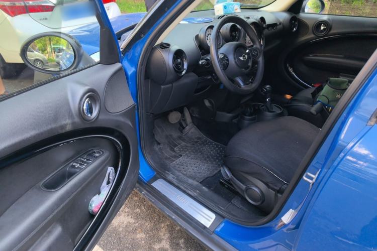Used MINI Countryman 2014 1.6L COOPER Fun Driver Seat