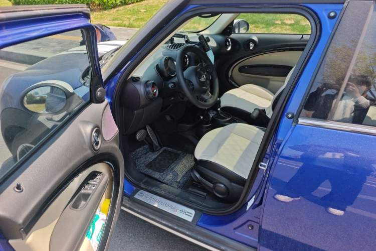 Used MINI Countryman 2014 1.6T COOPER S ALL4 Driver Seat