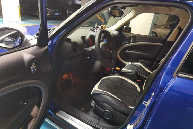 Used MINI Countryman 2014 1.6T COOPER ALL4 Fun Driver Seat