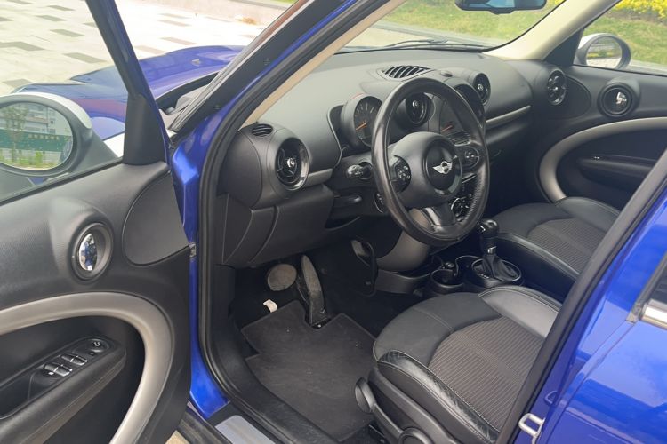 Used MINI Countryman 2014 1.6L COOPER Fun Driver Seat