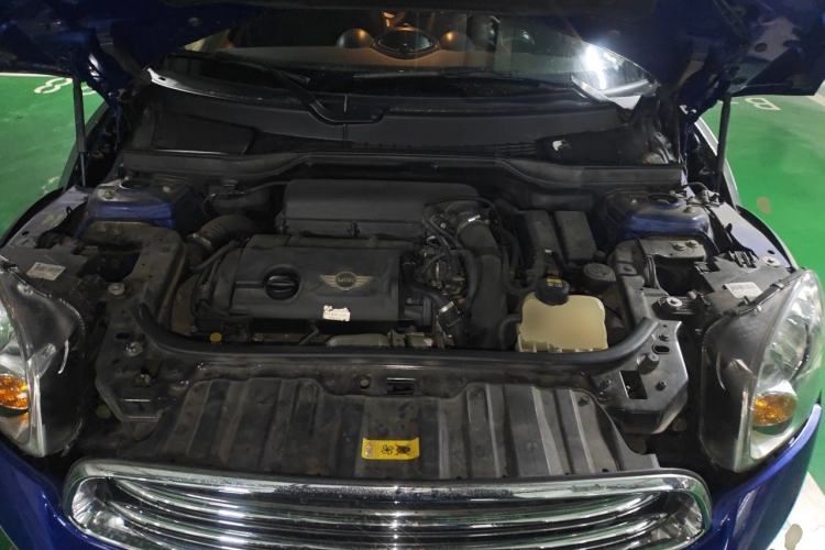 Used MINI Countryman 2014 1.6T COOPER ALL4 Fun Engine Bay