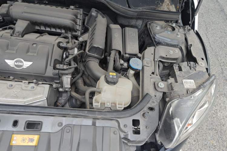 Used MINI Countryman 2014 1.6L COOPER Fun Engine Bay Left