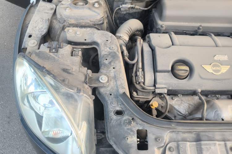 Used MINI Countryman  Engine Bay Right