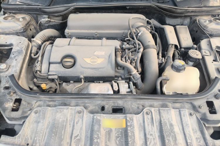 Used MINI Countryman  Engine Bay
