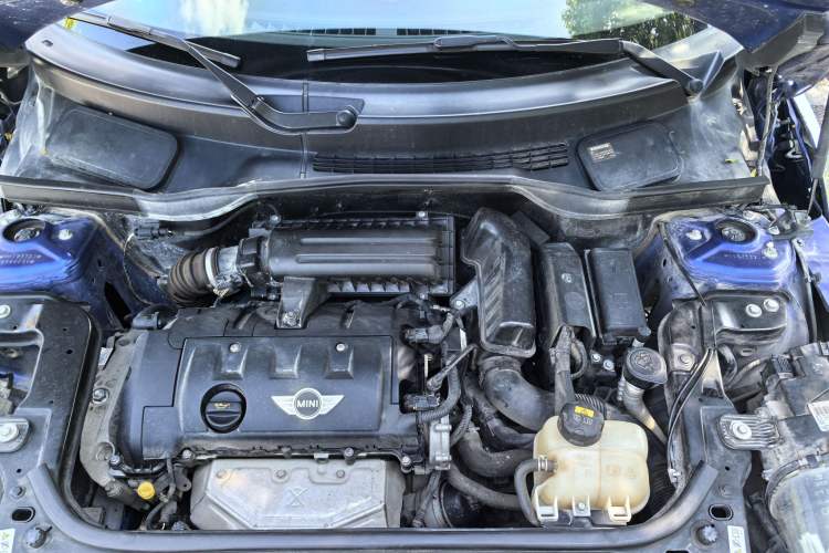 Used MINI Countryman 2014 1.6L COOPER Excitement Engine Bay