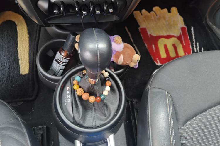 Used MINI Countryman 2014 1.6L COOPER Fun Gear Lever