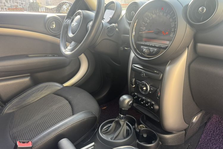 Used MINI Countryman 2014 1.6T COOPER ALL4 Fun Gear Lever