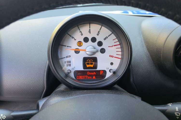 Used MINI Countryman 2014 1.6L COOPER Fun Instrument Cluster