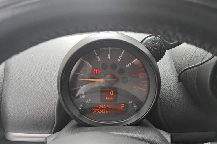 Used MINI Countryman 2014 1.6L COOPER Fun Instrument Cluster