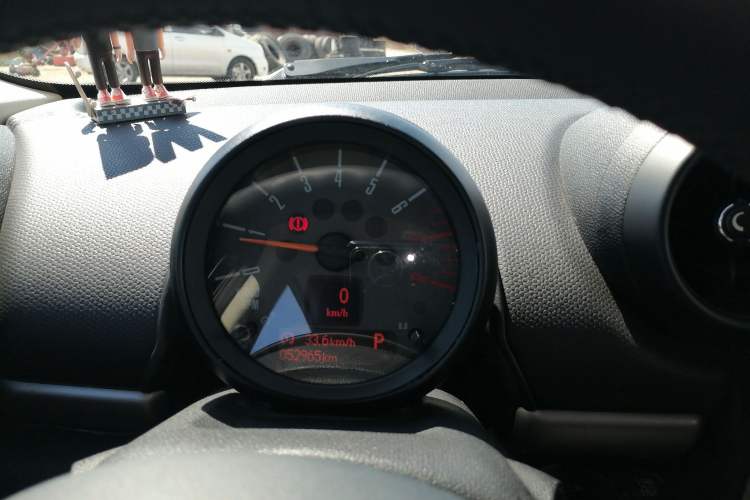 Used MINI Countryman 2014 1.6L ONE Instrument Cluster