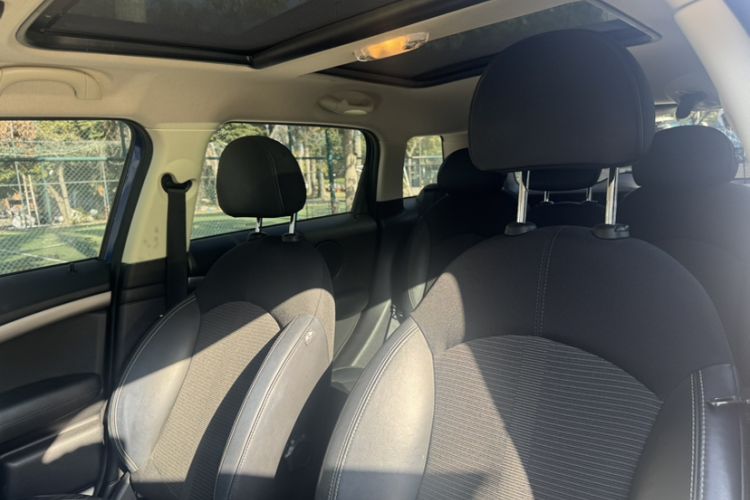 Used MINI Countryman 2014 1.6T COOPER ALL4 Fun Interior 1