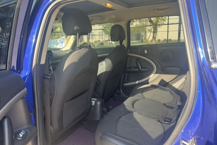 Used MINI Countryman 2014 1.6T COOPER ALL4 Fun Interior 2