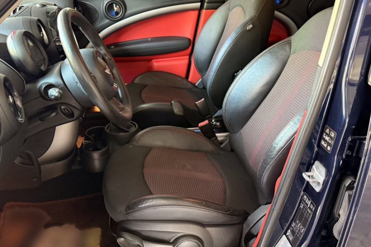 Used MINI Countryman 2014 1.6T COOPER ALL4 Fun Interior 4