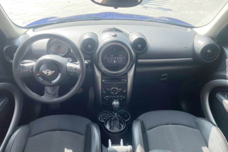 Used MINI Countryman 2014 1.6L COOPER Fun Interior 8