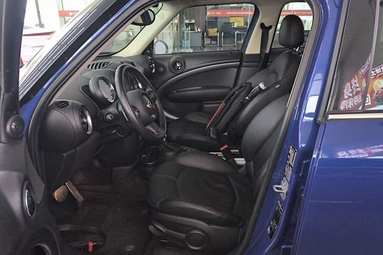 Used MINI Countryman 2014 1.6T COOPER S ALL4 Left Front Seat
