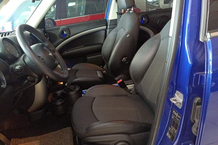 Used MINI Countryman 2014 1.6L COOPER Fun Left Front Seat