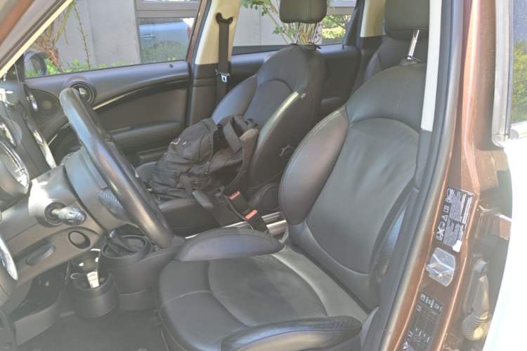 Used MINI Countryman 2014 1.6T COOPER ALL4 Excitement Left Front Seat