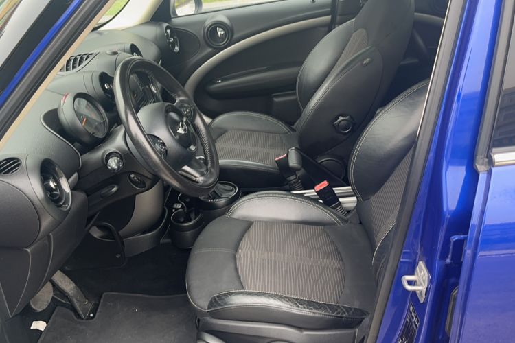 Used MINI Countryman 2014 1.6L COOPER Fun Left Front Seat