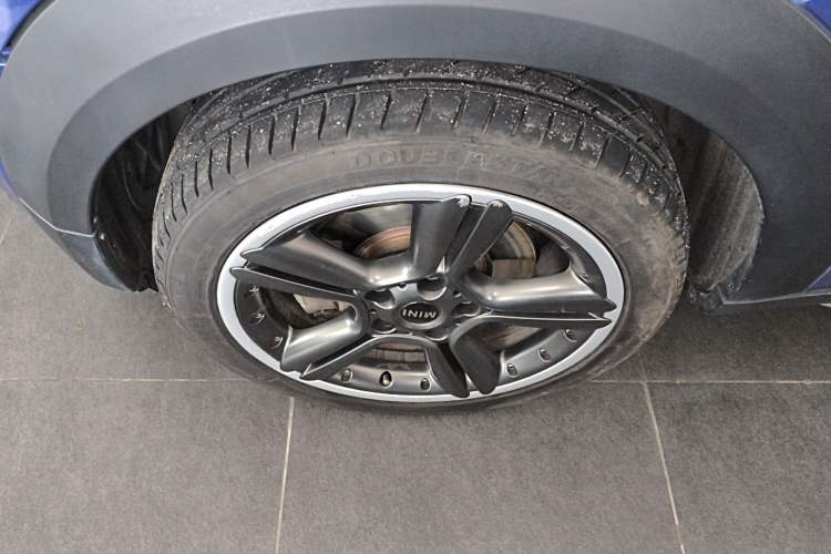 Used MINI Countryman 2014 1.6T COOPER S ALL4 Left Front Wheel Hub