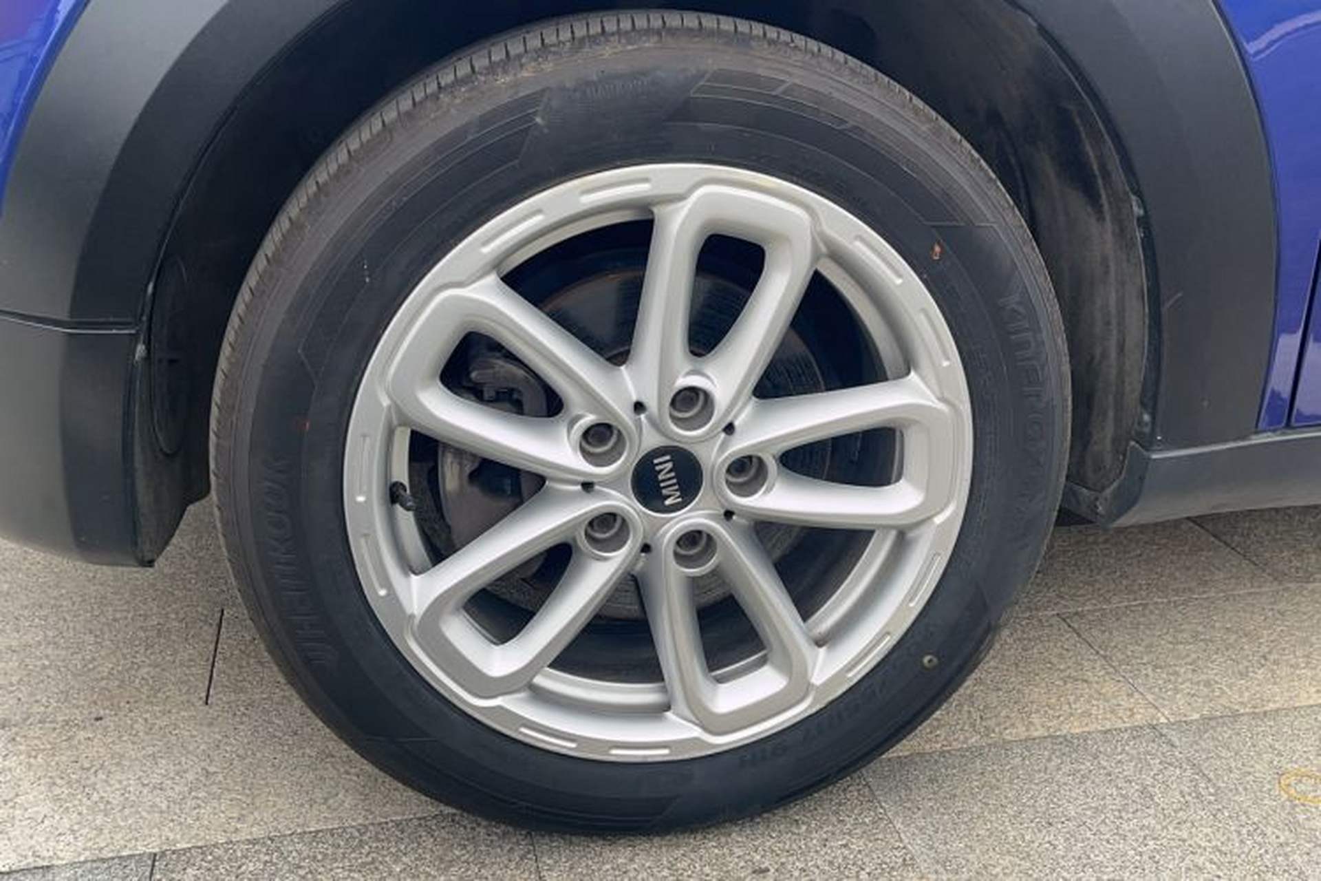 Used MINI Countryman 2014 1.6L COOPER Fun Left Front Wheel Hub