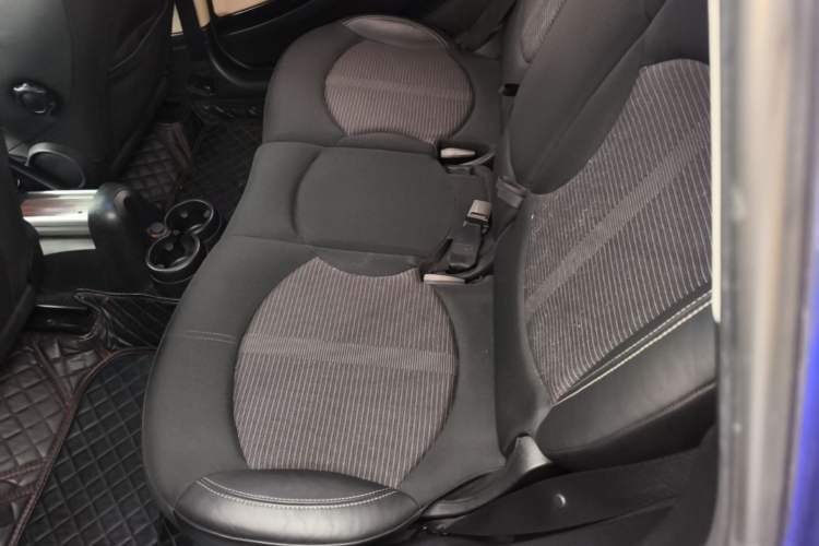 Used MINI Countryman 2014 1.6T COOPER ALL4 Fun Left Rear Seat