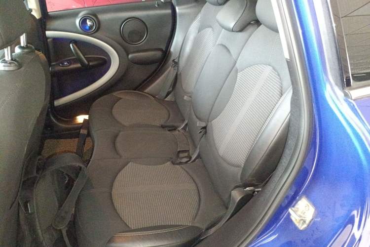 Used MINI Countryman 2014 1.6L COOPER Fun Left Rear Seat