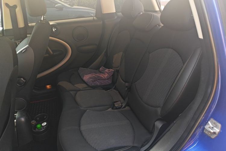 Used MINI Countryman 2014 1.6T COOPER ALL4 Fun Left Rear Seat
