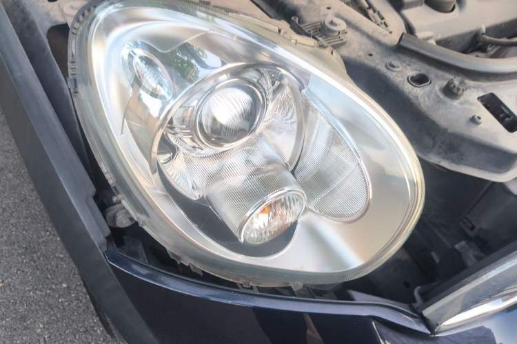 Used MINI Countryman  Right Front Headlight