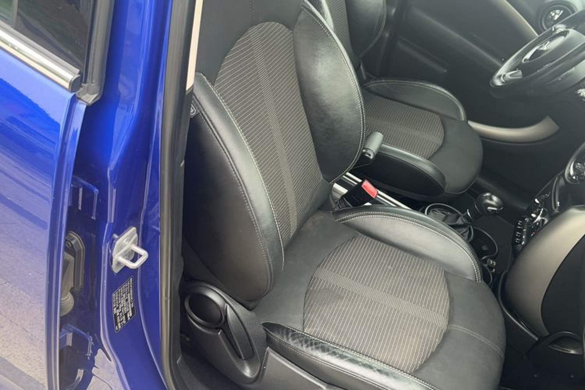 Used MINI Countryman 2014 1.6L COOPER Fun Right Front Seat