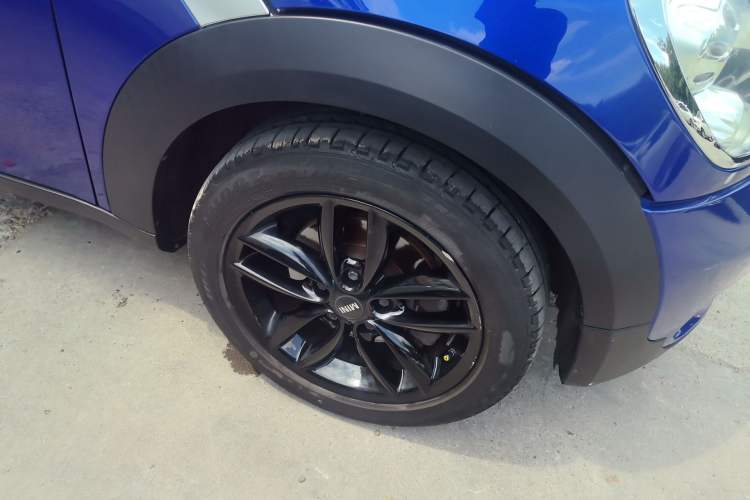 Used MINI Countryman 2014 1.6T COOPER S Right Front Wheel Hub