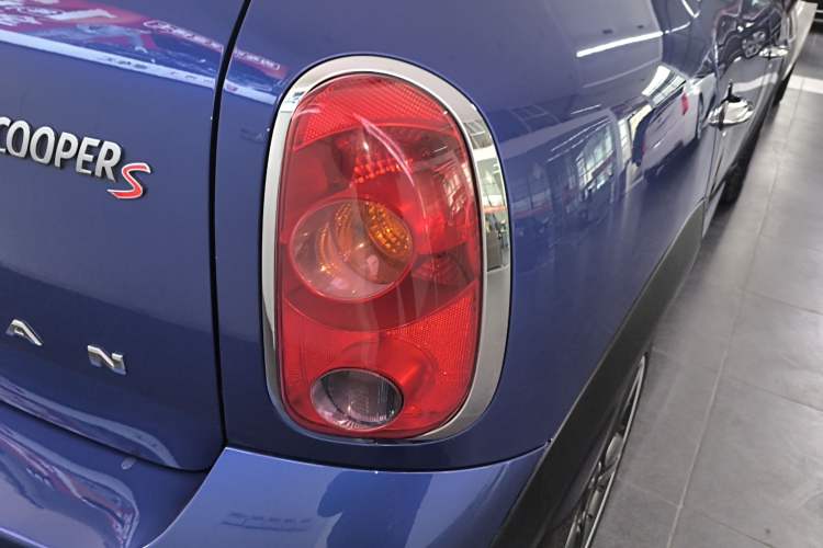 Used MINI Countryman 2014 1.6T COOPER S ALL4 Right Rear Taillight