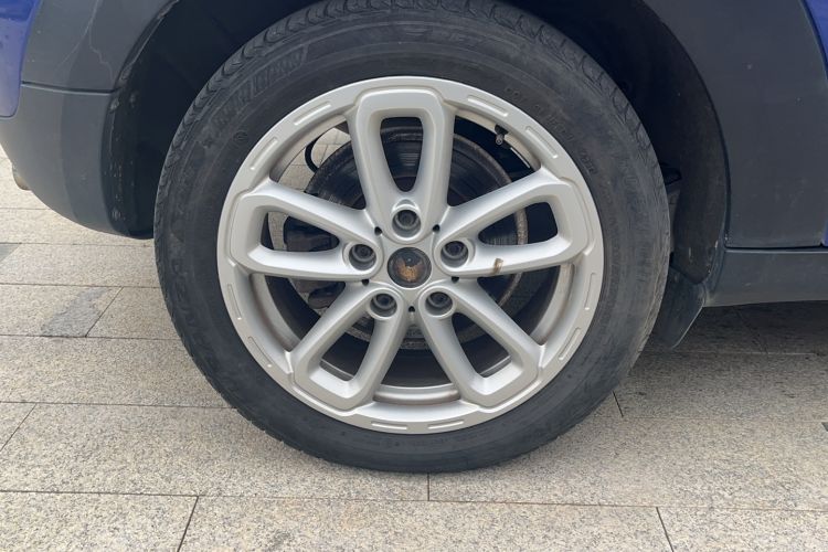 Used MINI Countryman 2014 1.6L COOPER Fun Right Rear Wheel Hub