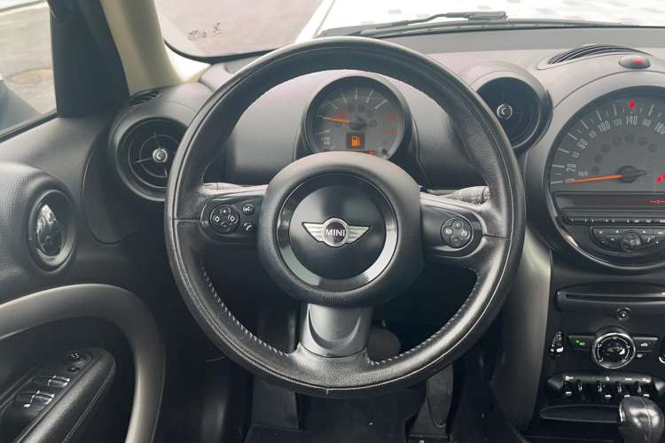 Used MINI Countryman 2014 1.6L COOPER Fun Steering Wheel